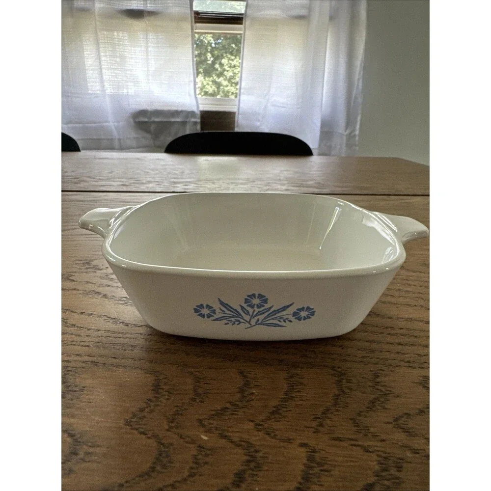 Vintage Corning Ware 1 QT Blue Cornflower P-1-B Casserole Dish